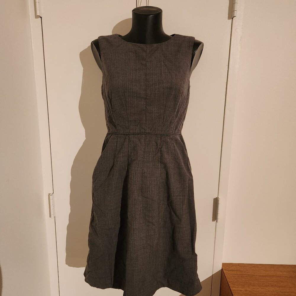 Banana Republic Size 4 Grey a line dress